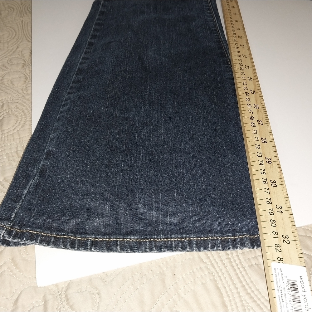 Levi's Women's Curvy Boot Cut Jeans in Rich Blue Sz 12 - Picture 6 of 13